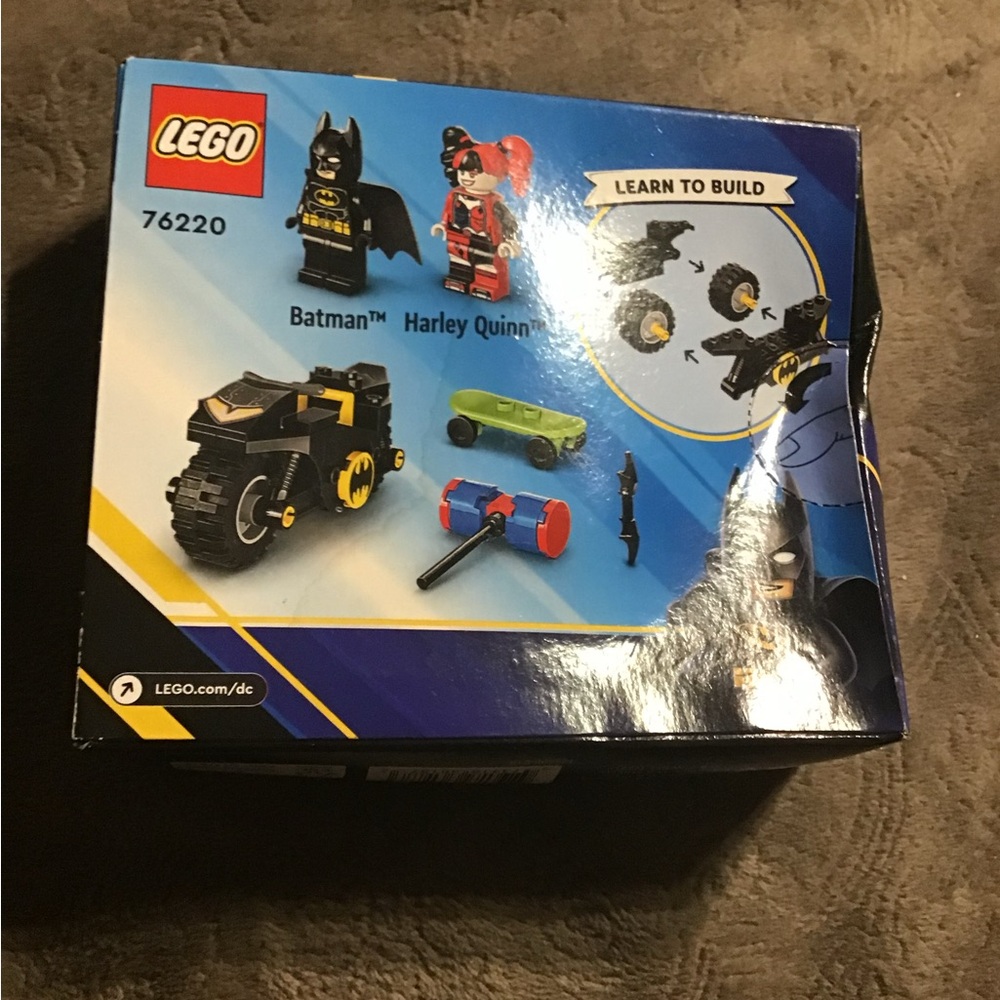 LEGO Batman vs Harley Quinn Building Set - 42pcs 76220 . New ( some wear on box - Picture 11 of 11